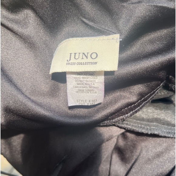 Gorgeous dress. Middle ruches up. Slight mermaid fit, one shoulder - Picture 2 of 8